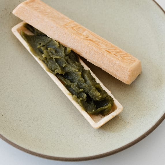 抹茶餡を挟んだ最中